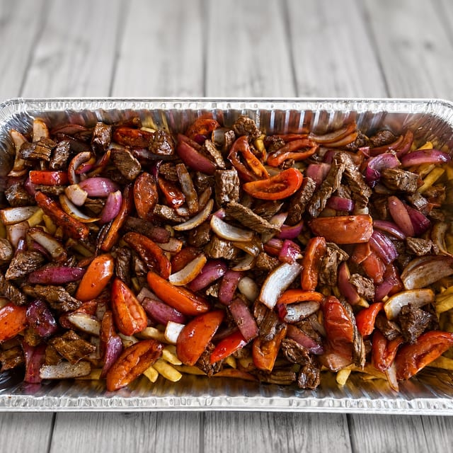 Lomo Saltado.