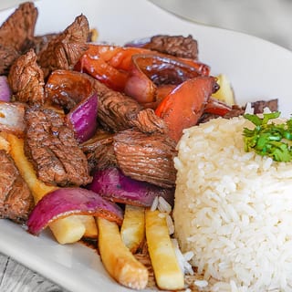 Lomo Saltado